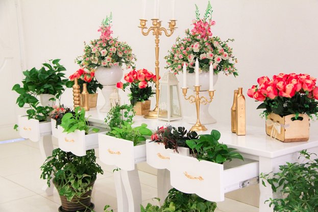 Nhưng với thiết kế khác Aqua lại mang một sắc thái hoàng gia, sang trọng
